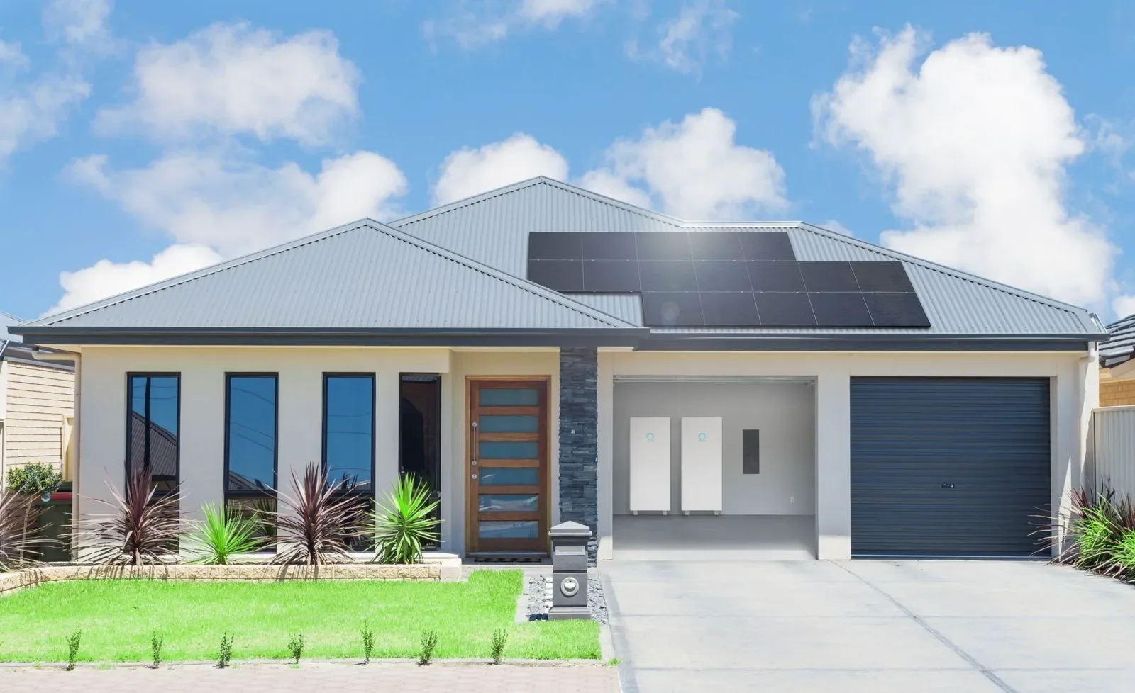 sonnenCore+ home battery system with a solar home
